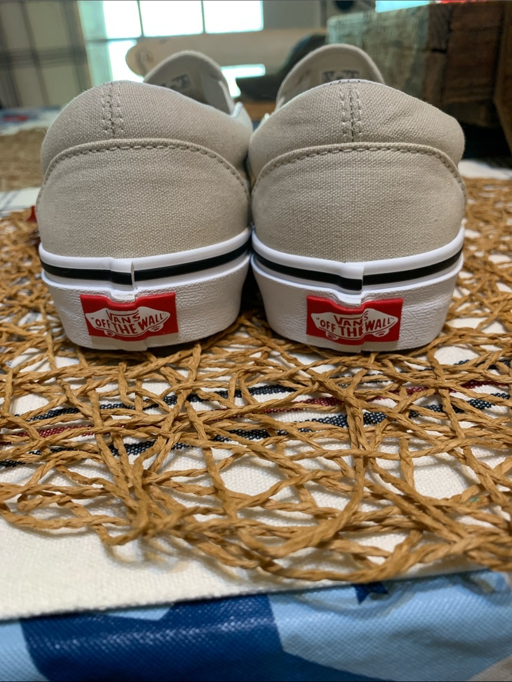 Vans Alice In Wonderland Slip On Canvas Shoe - Picture 7 of 10